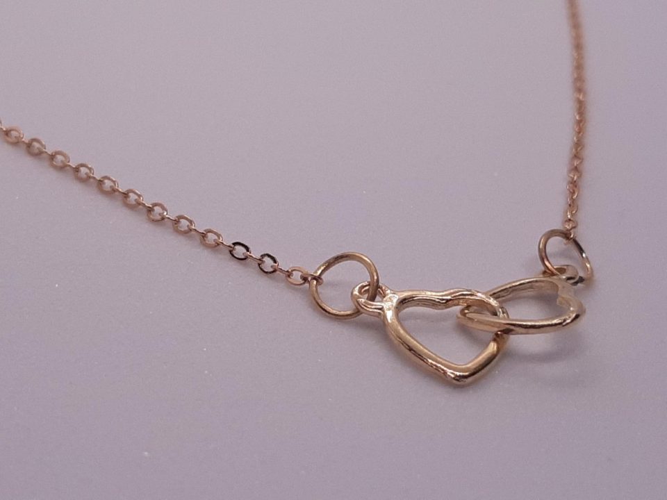 Mingled Heart Necklace Golden