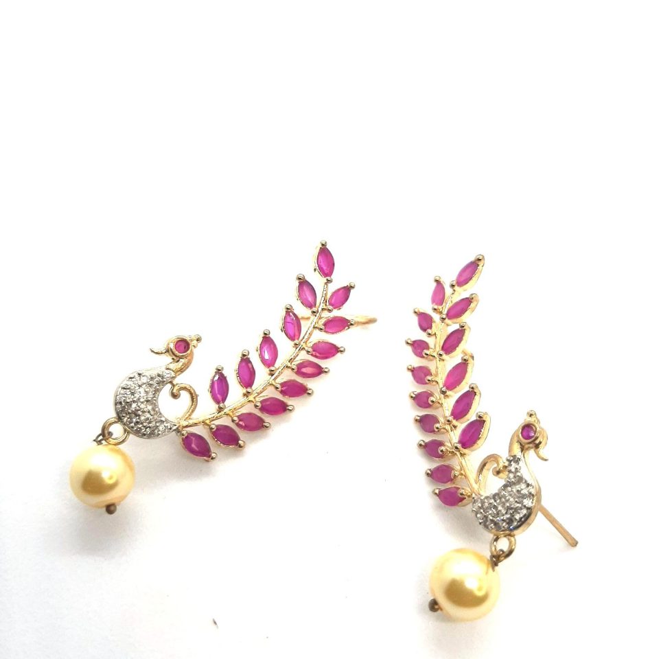 Crawler golden pink earrings