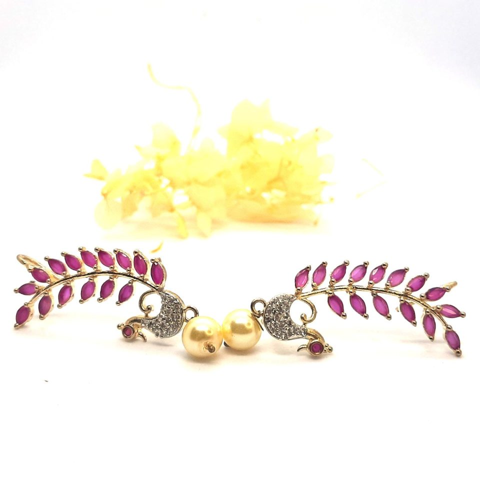 Crawler golden pink earrings