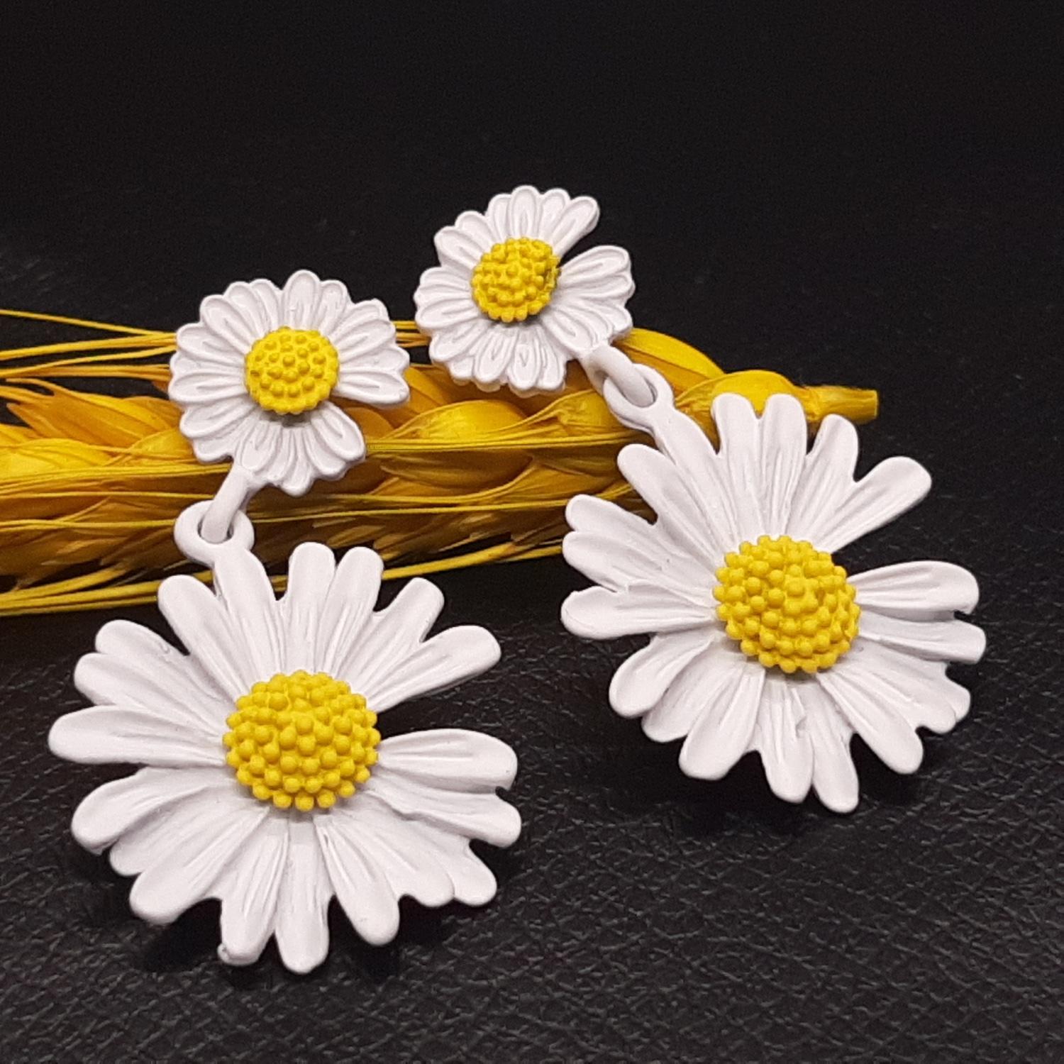 White Floral Earrings Daisy Drop Dangler Polymer Clay Earrings