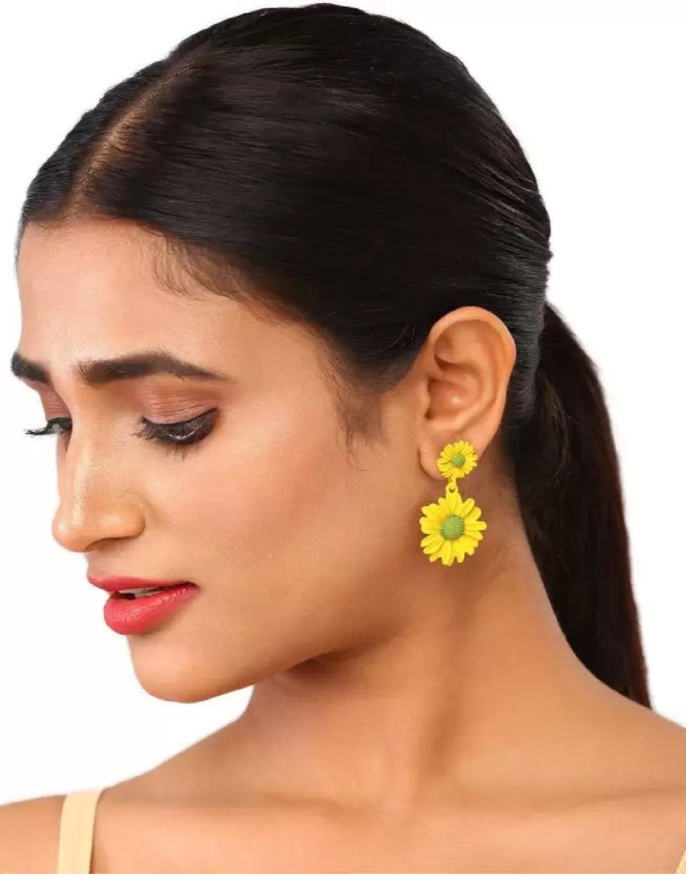 yellow floral daisy western dangler earrings